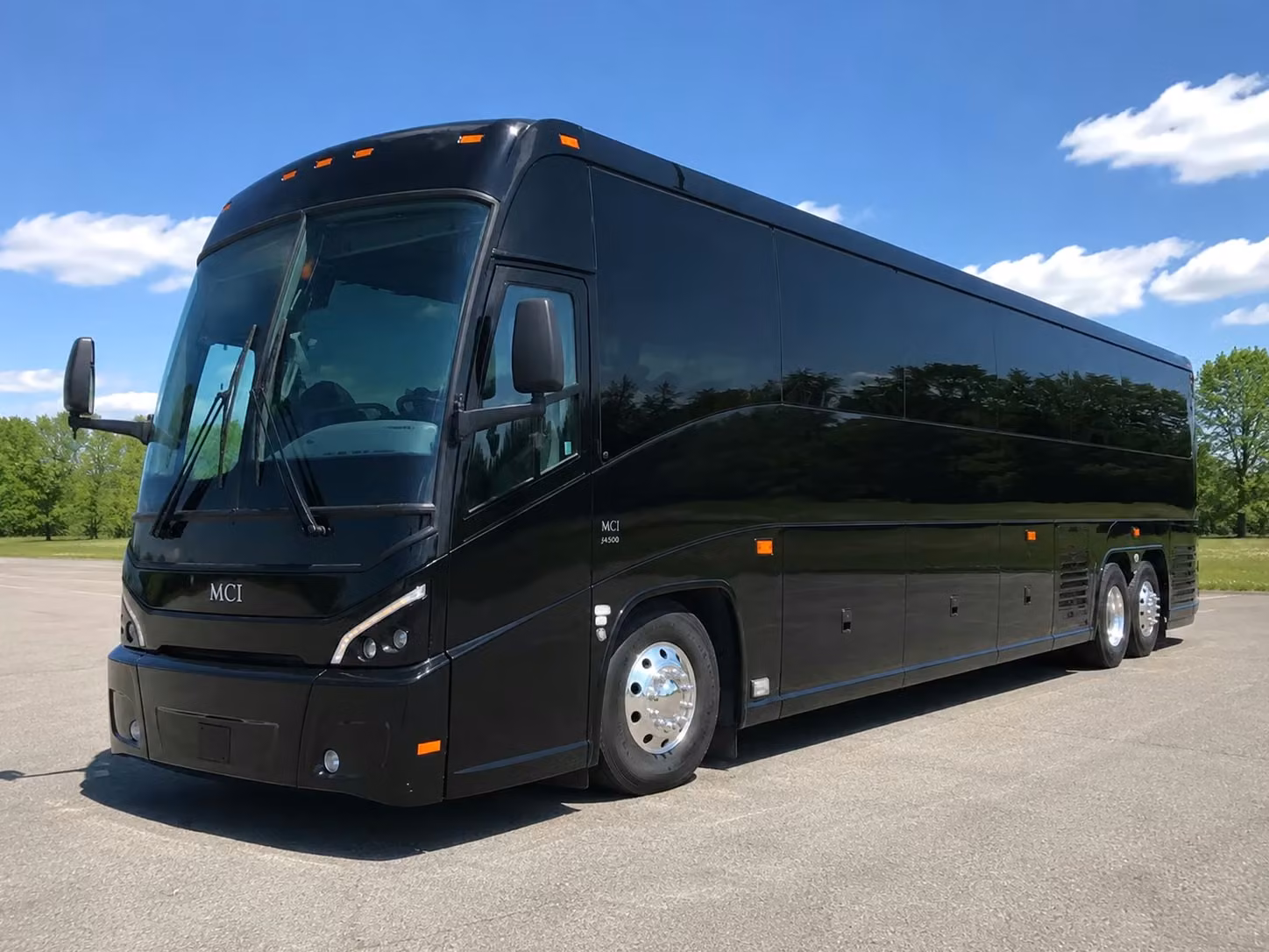 airport transfer shuttles for olathe executives and corporate teams