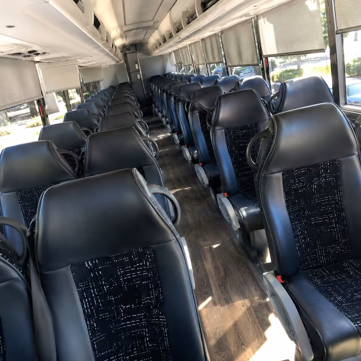 charter bus rentals to arrowhead stadium for chiefs and royals fans in olathe