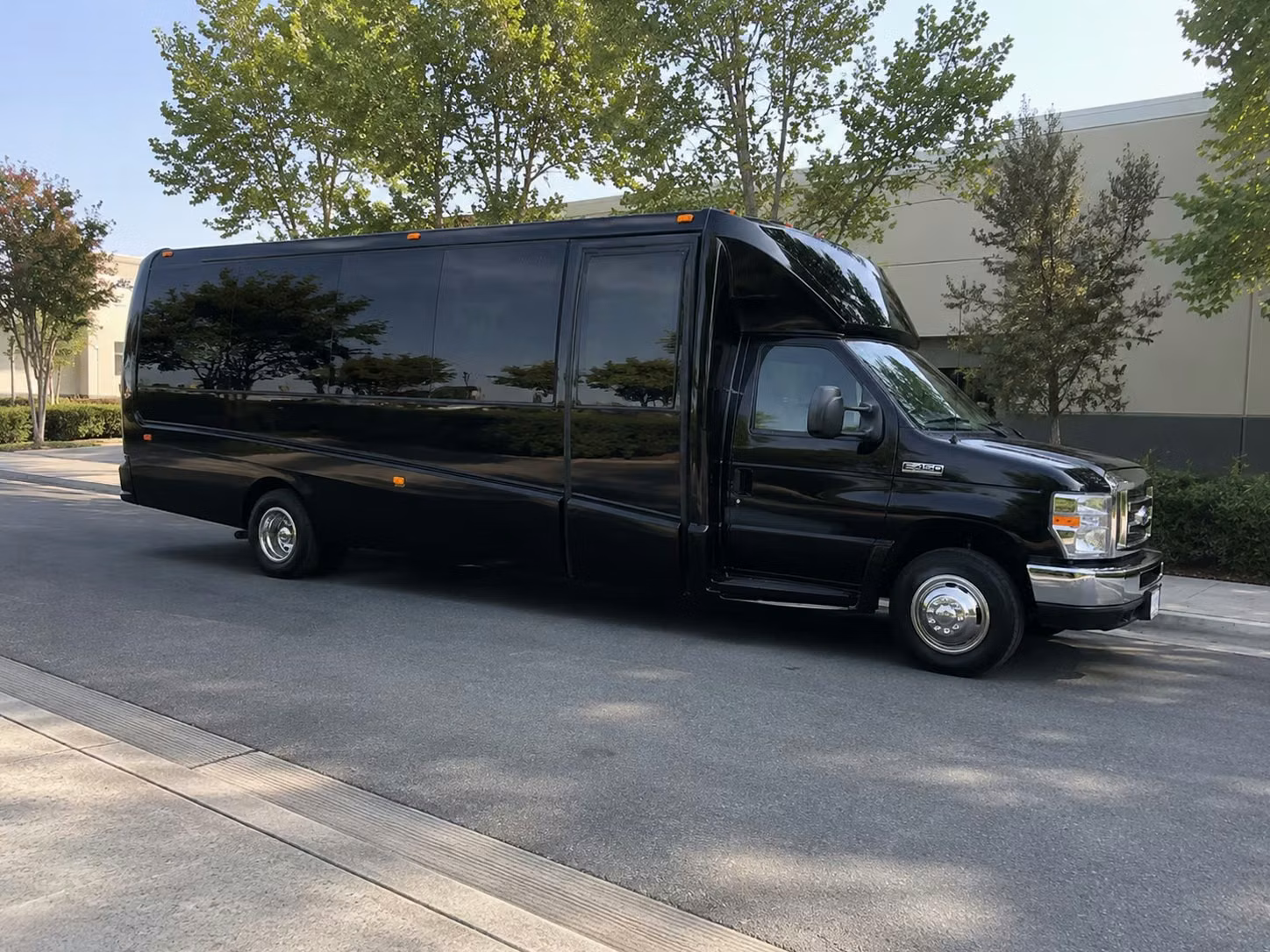 olathe groups love party buses for starlight theatre concert nights