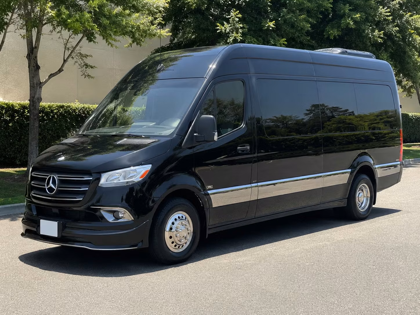 sports team sporting event bus rentals in olathe